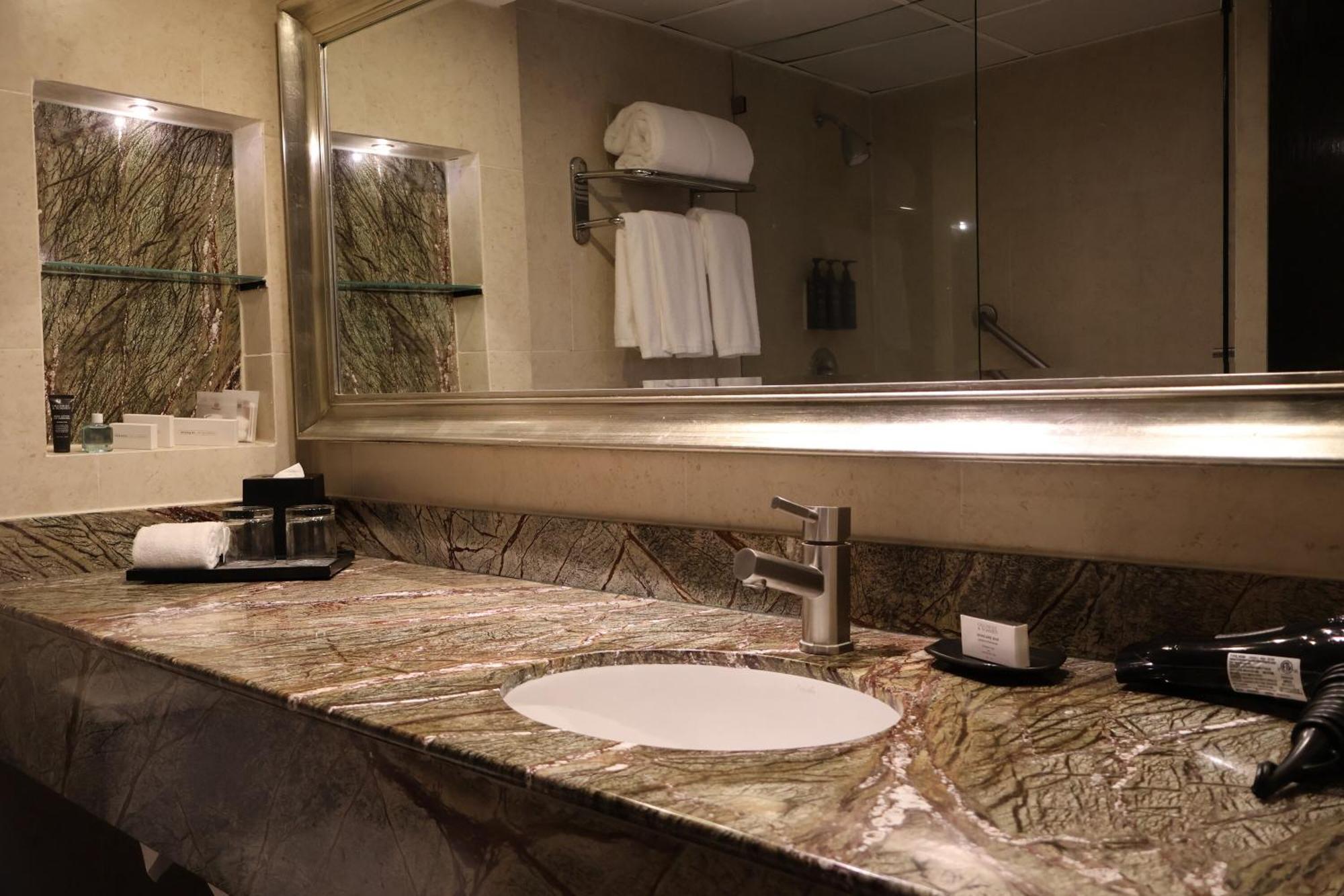 Sheraton Grand 5* Panama Stadt
