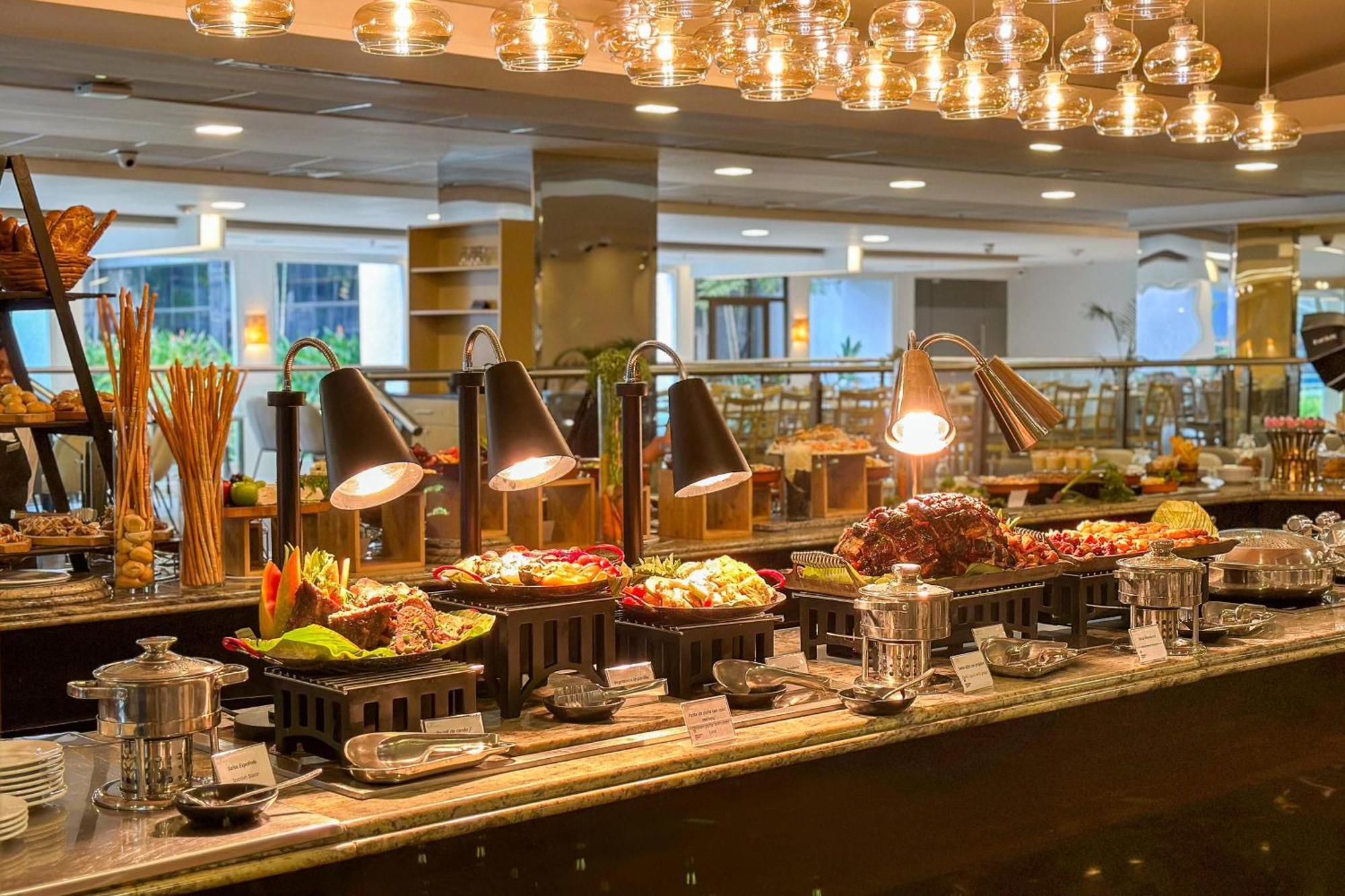 Sheraton Grand 5* Panama Stadt