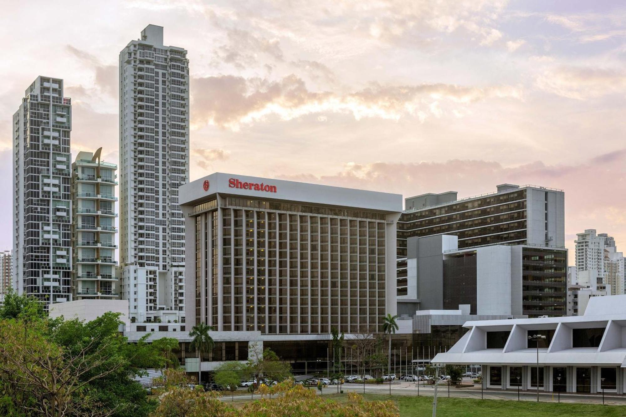 Hotel Sheraton Grand 5*