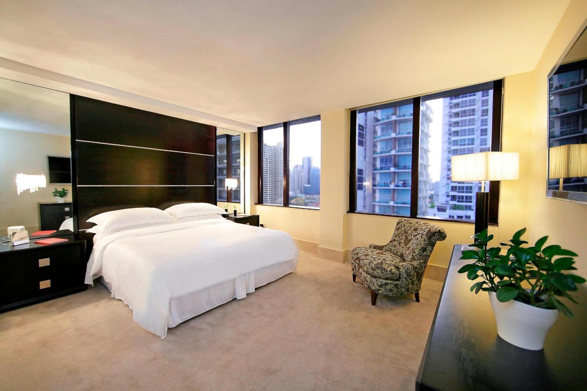 Sheraton Grand Hotel