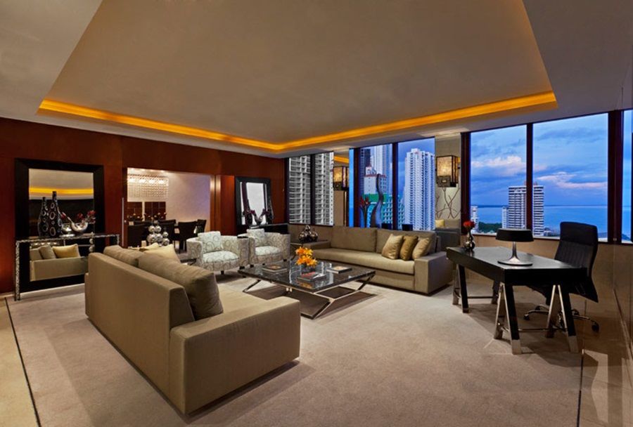 Sheraton Grand Hotel